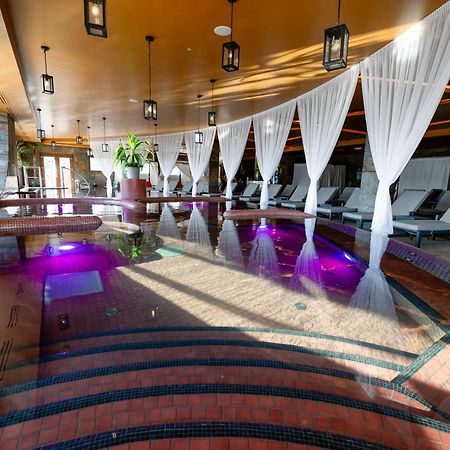Allure Healthy Hotel & Spa Eger Ngoại thất bức ảnh
