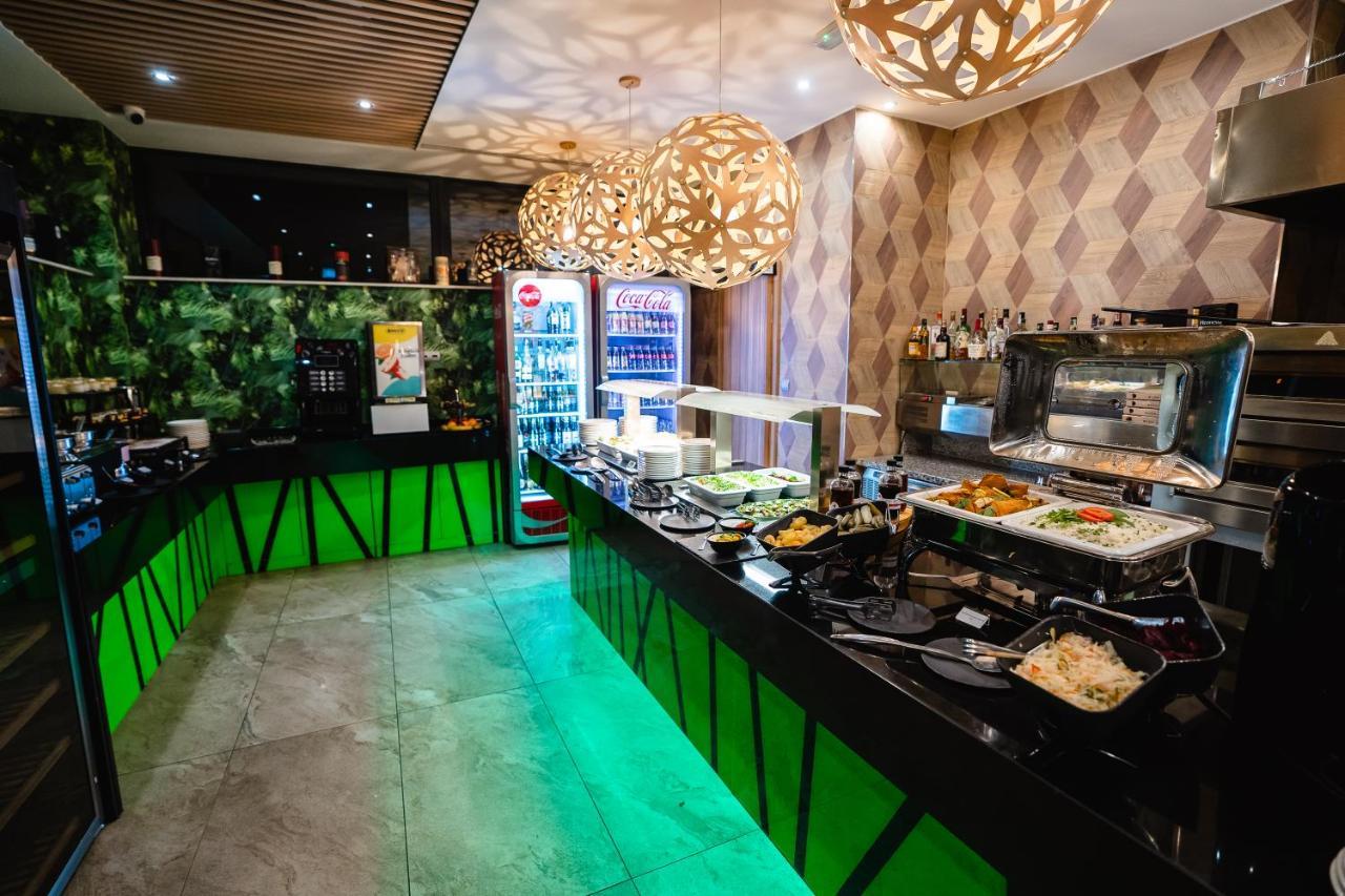 Allure Healthy Hotel & Spa Eger Ngoại thất bức ảnh